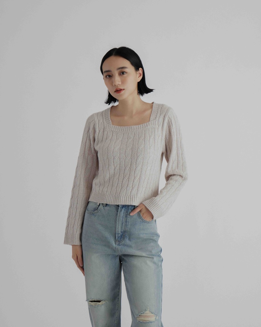 Knitwears INTIQUE | Cable Knitted Sweater