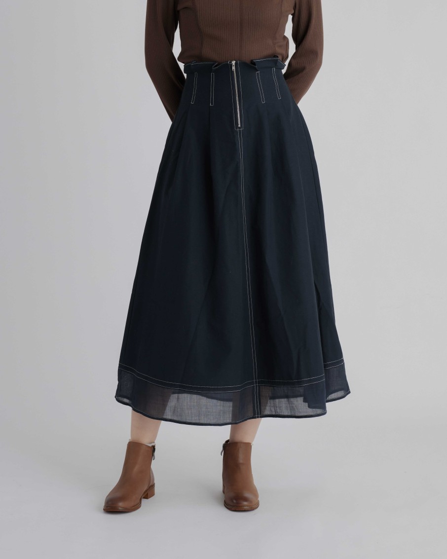 Skirts INTIQUE | Pleated Contrast Stitches Skirt